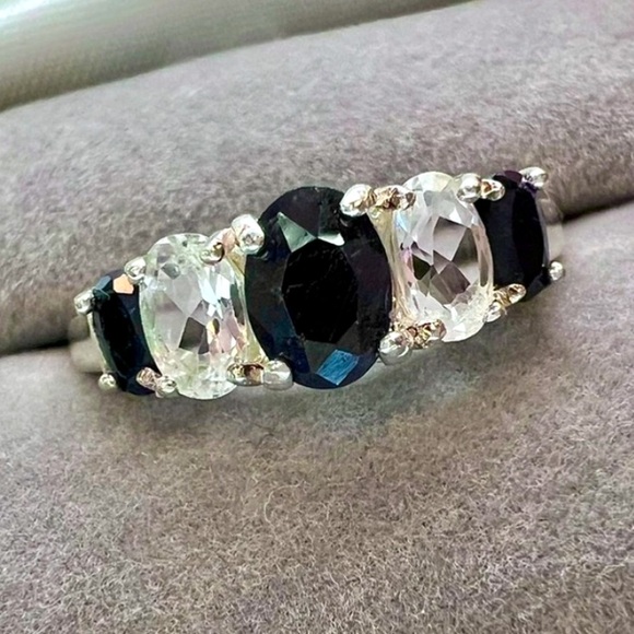 Vintage Genuine Sapphire Ring Solid 925 Sterling Silver Oval Cut Blue & White - Picture 3 of 17